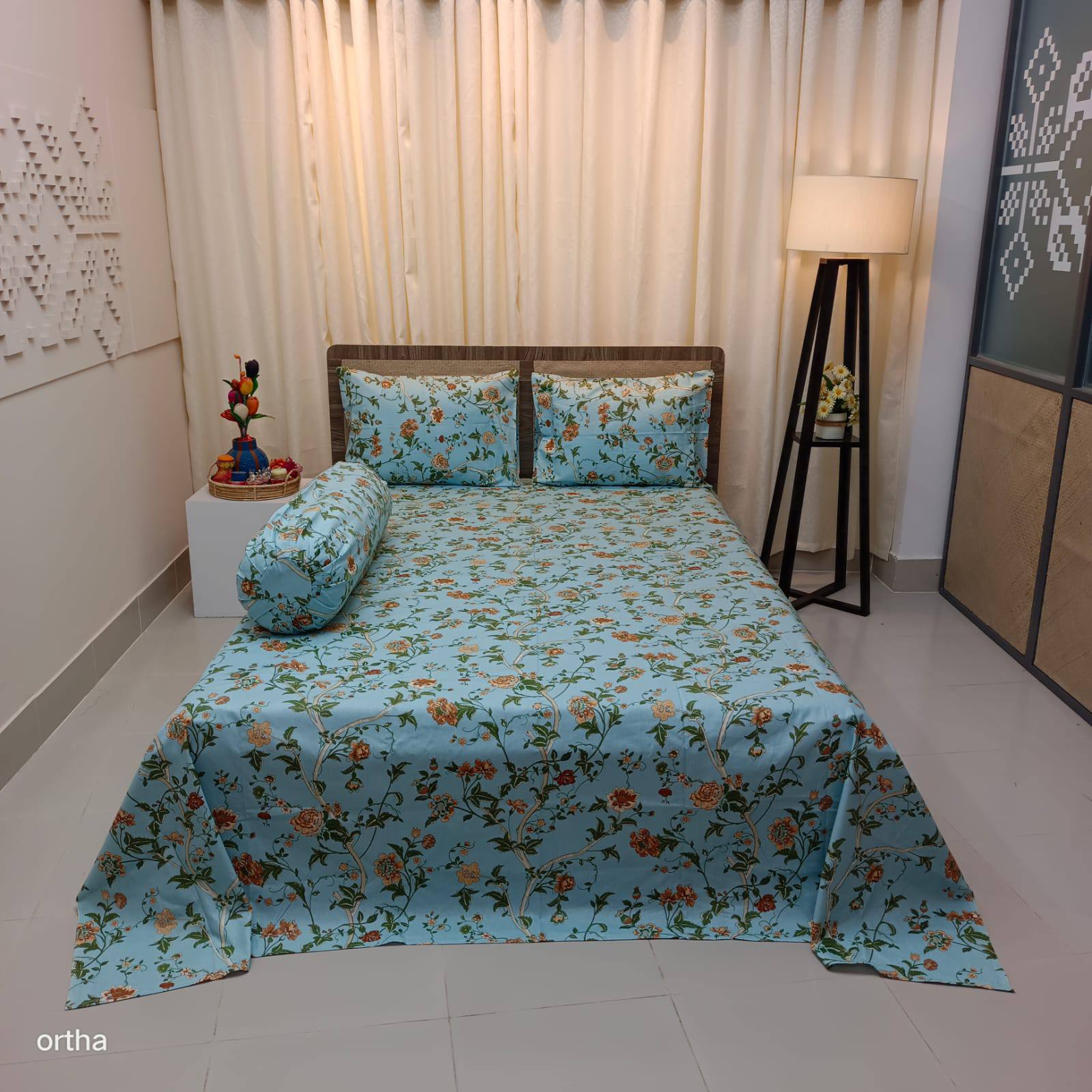 Ortha Sasrayi Luxury Bedsheet with  Side Pillow Cover