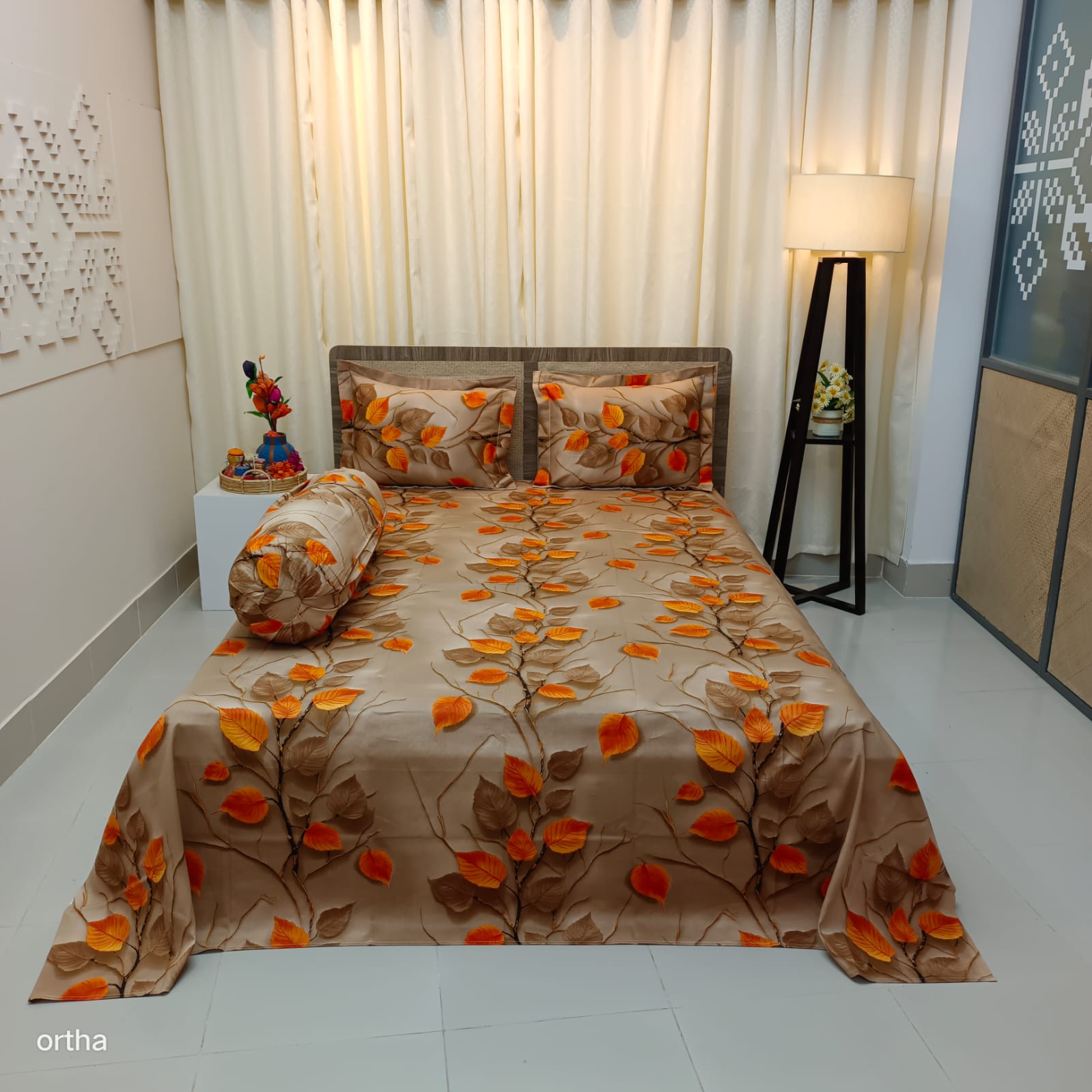 100% Cotton 4Pecs Luxury Twill Ortha Bedsheet – King Size – Cream Hazel Leaf