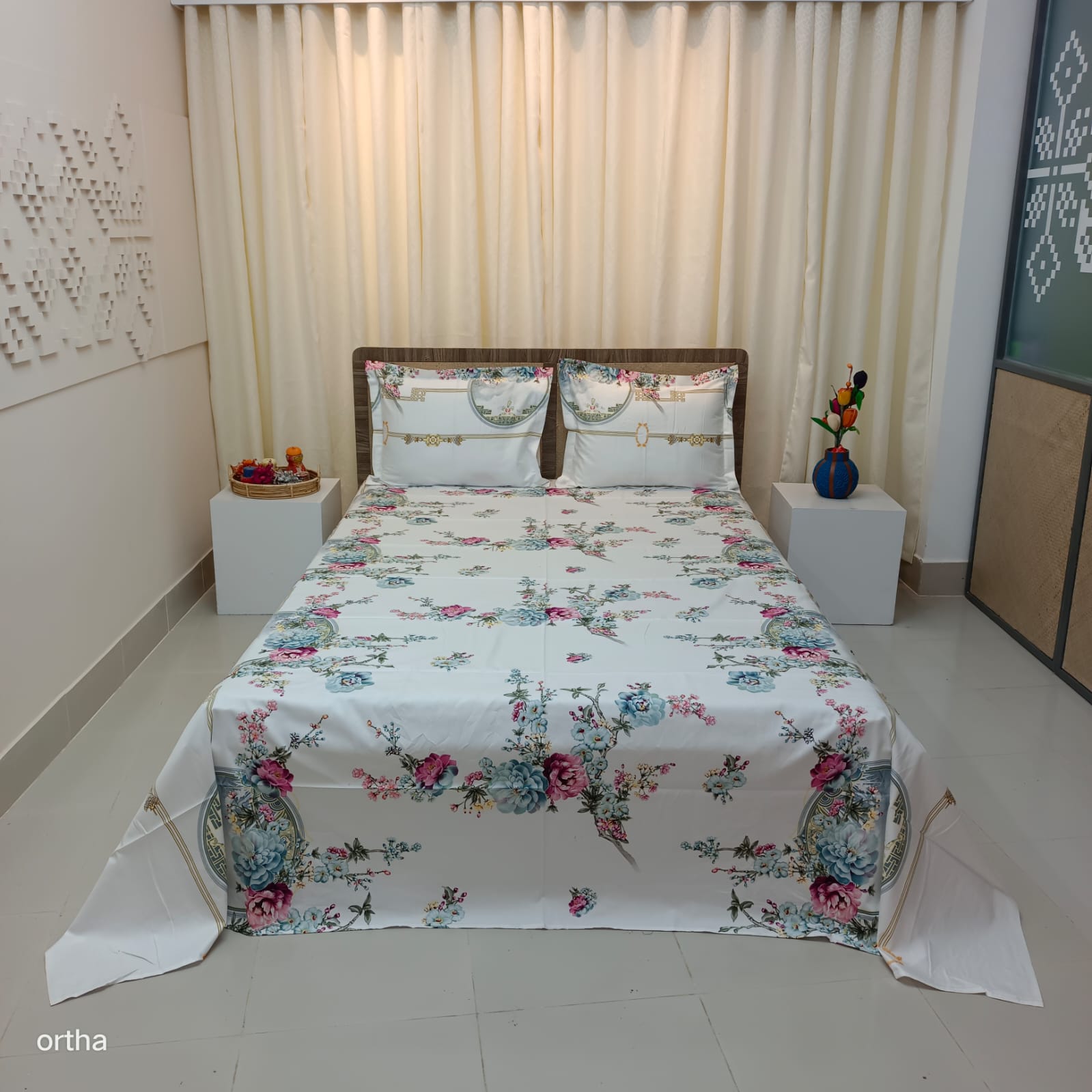 30/30 Count Luxury Exclusive Ortha Bedsheet – King Size – 3 Pecs Set – Mirror Flora