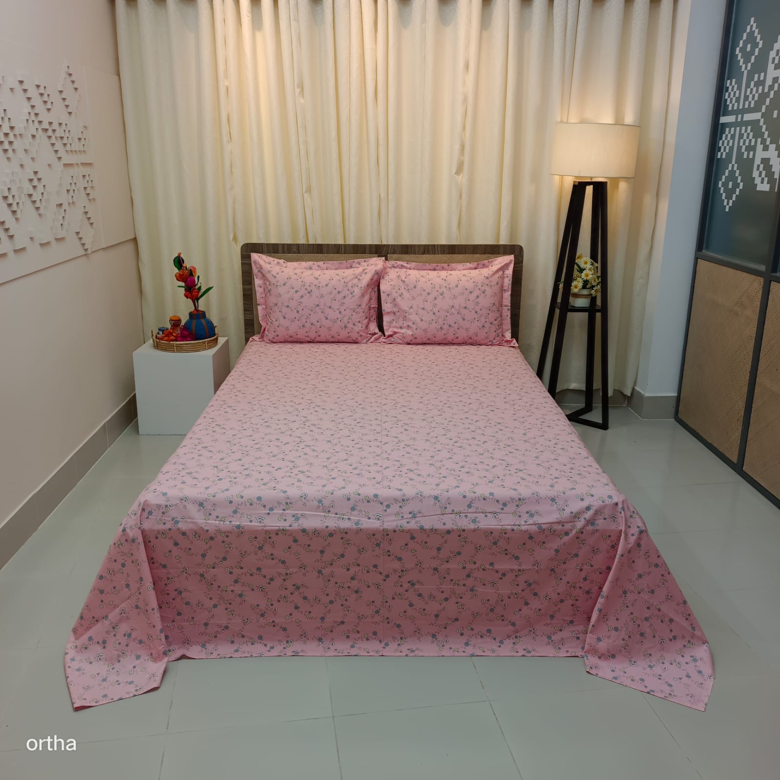 ORTHA EXCLUSIVE COTTON KING SIZE BEDSHEET – 3 PECS SET – HAWAI MITHAI