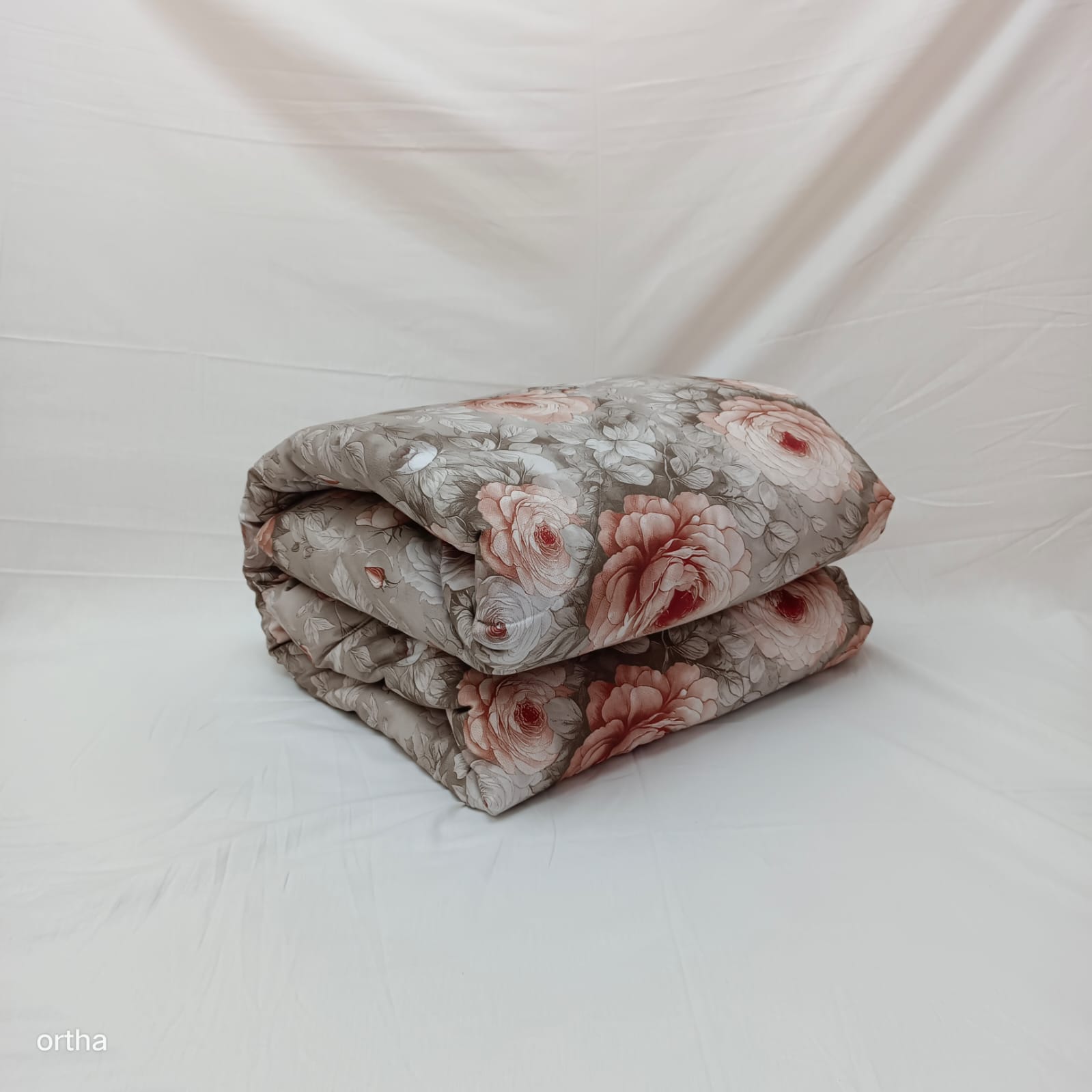 Ortha Premium Super King Size OLS Comforter - Painting Rose