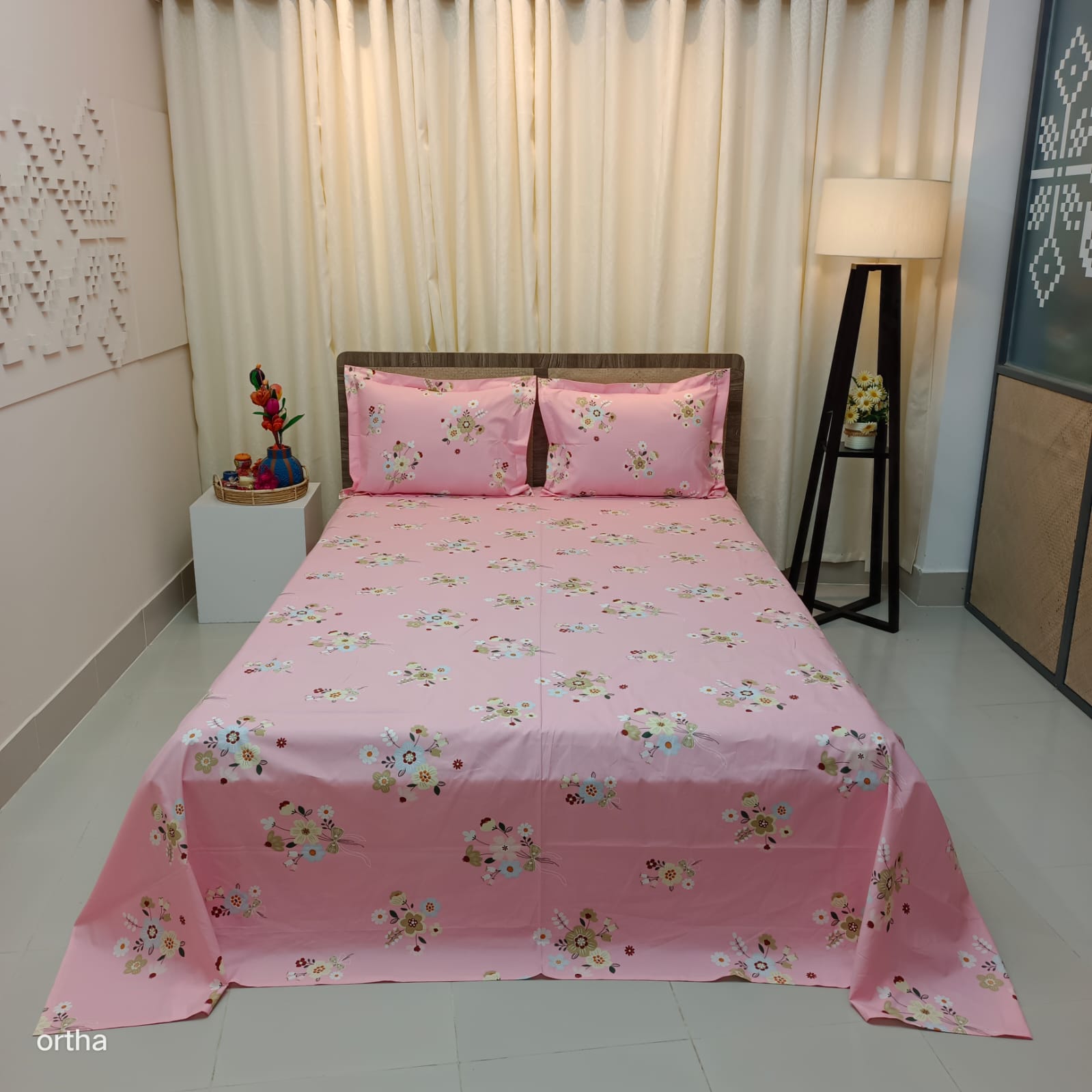 ORTHA EXCLUSIVE COTTON KING SIZE BEDSHEET – 3 PECS SET - DAISY PINK