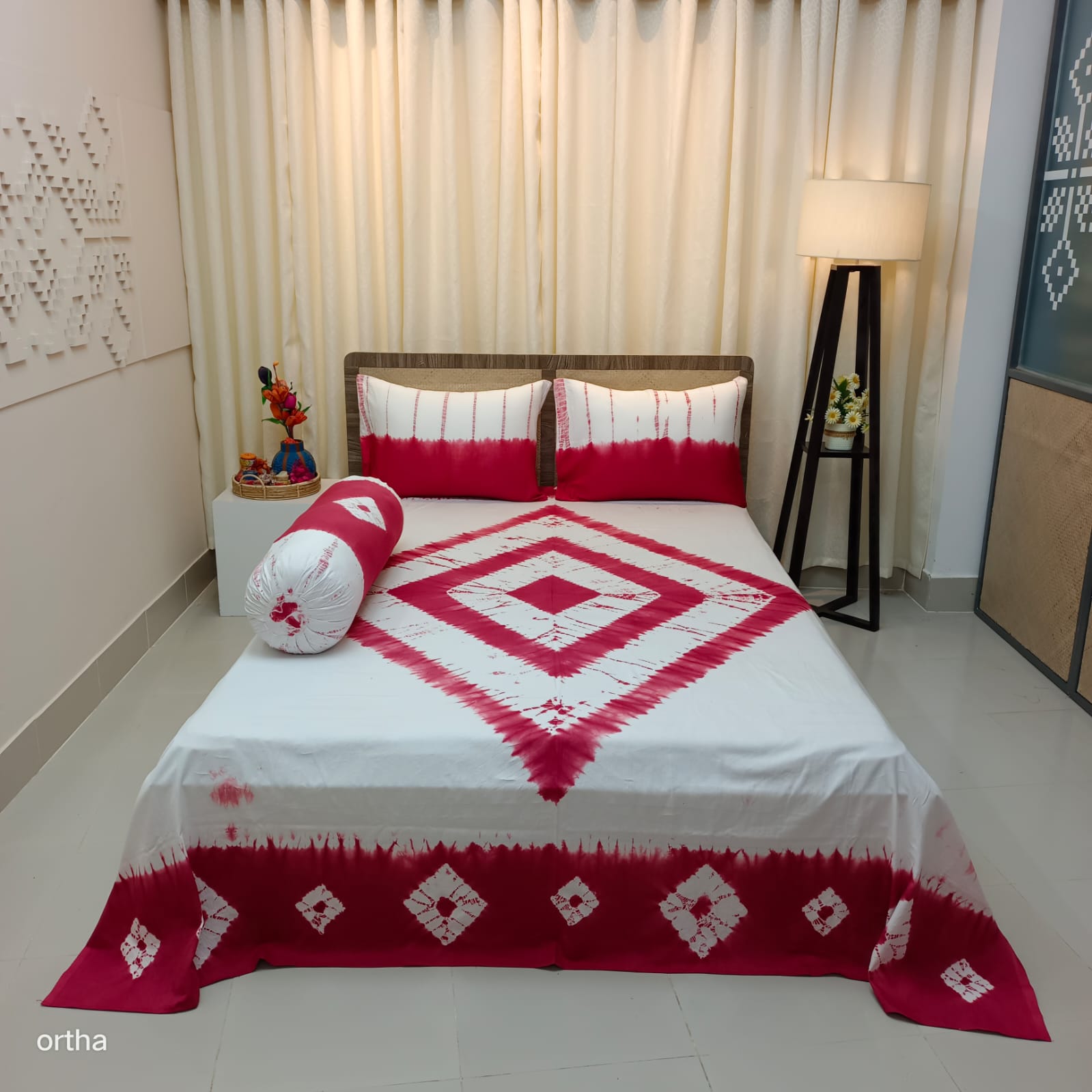 Ortha Designer Tie-dye Batik Bedsheet - 4 Pecs Set
