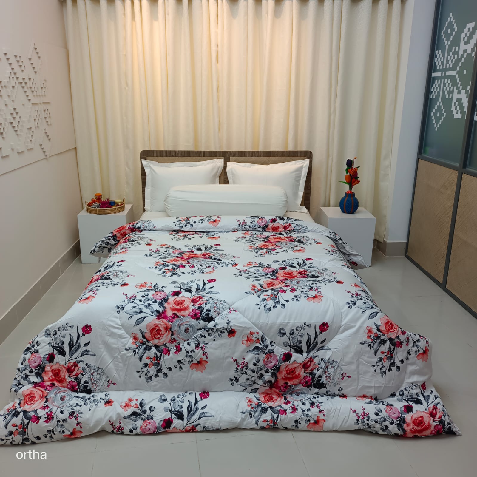 Finest Quality King Size Ortha Luxury Comforter (7 X 7.5 Feet) - Feather Touch Padding - P White