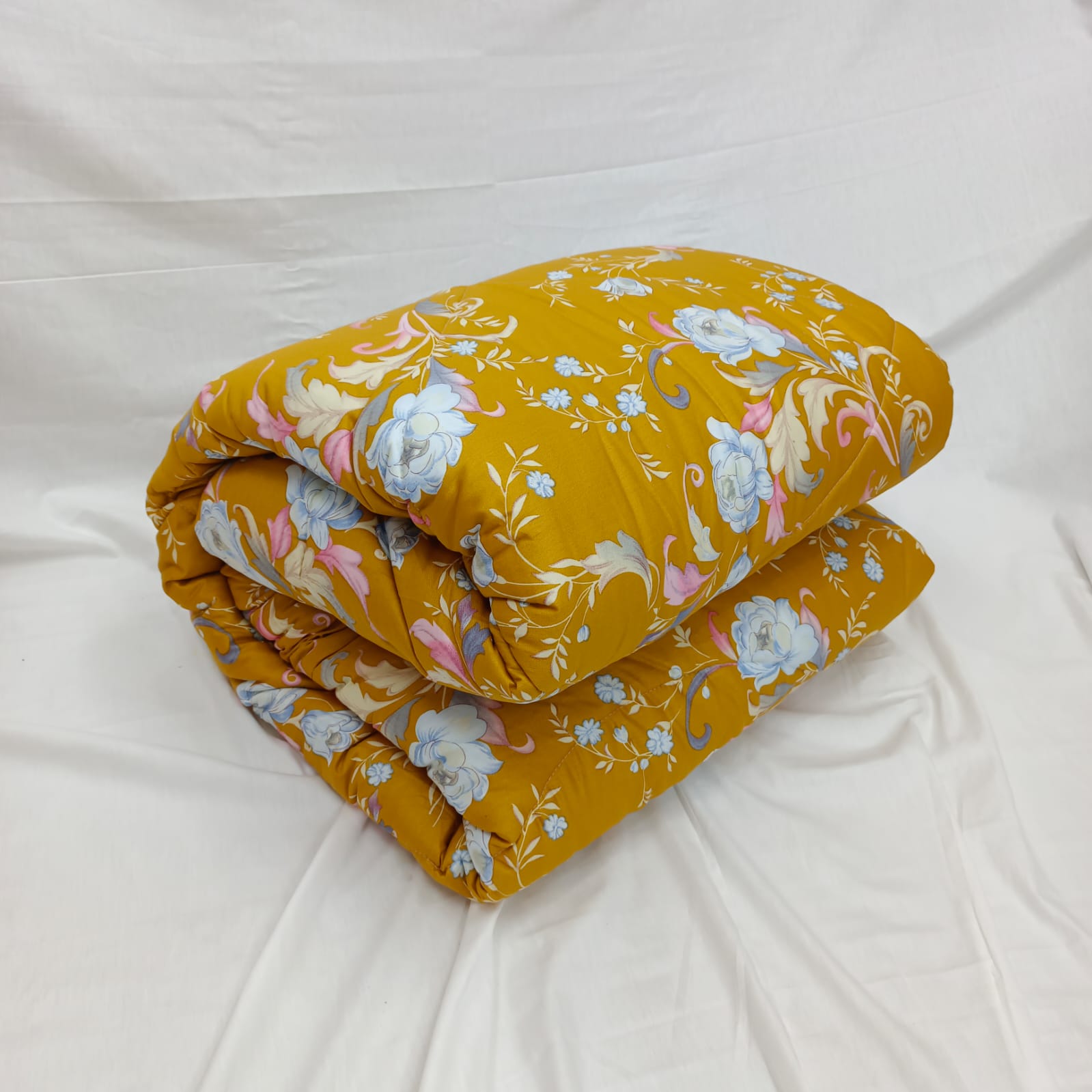 King Size Ortha Luxury Comforter (7 X 7.5 Feet) - King Mustered