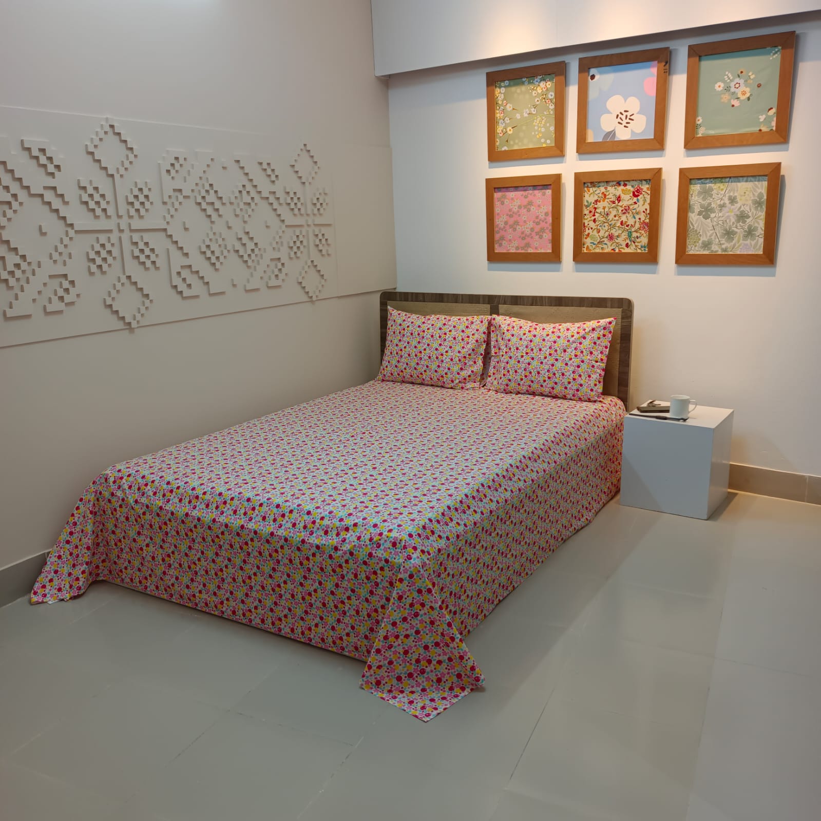 ORTHA EXPORT QUALITY PERCALE COTTON KING SIZE DOUBLE BEDSHEET – 3 PECS SET – DOT STAR