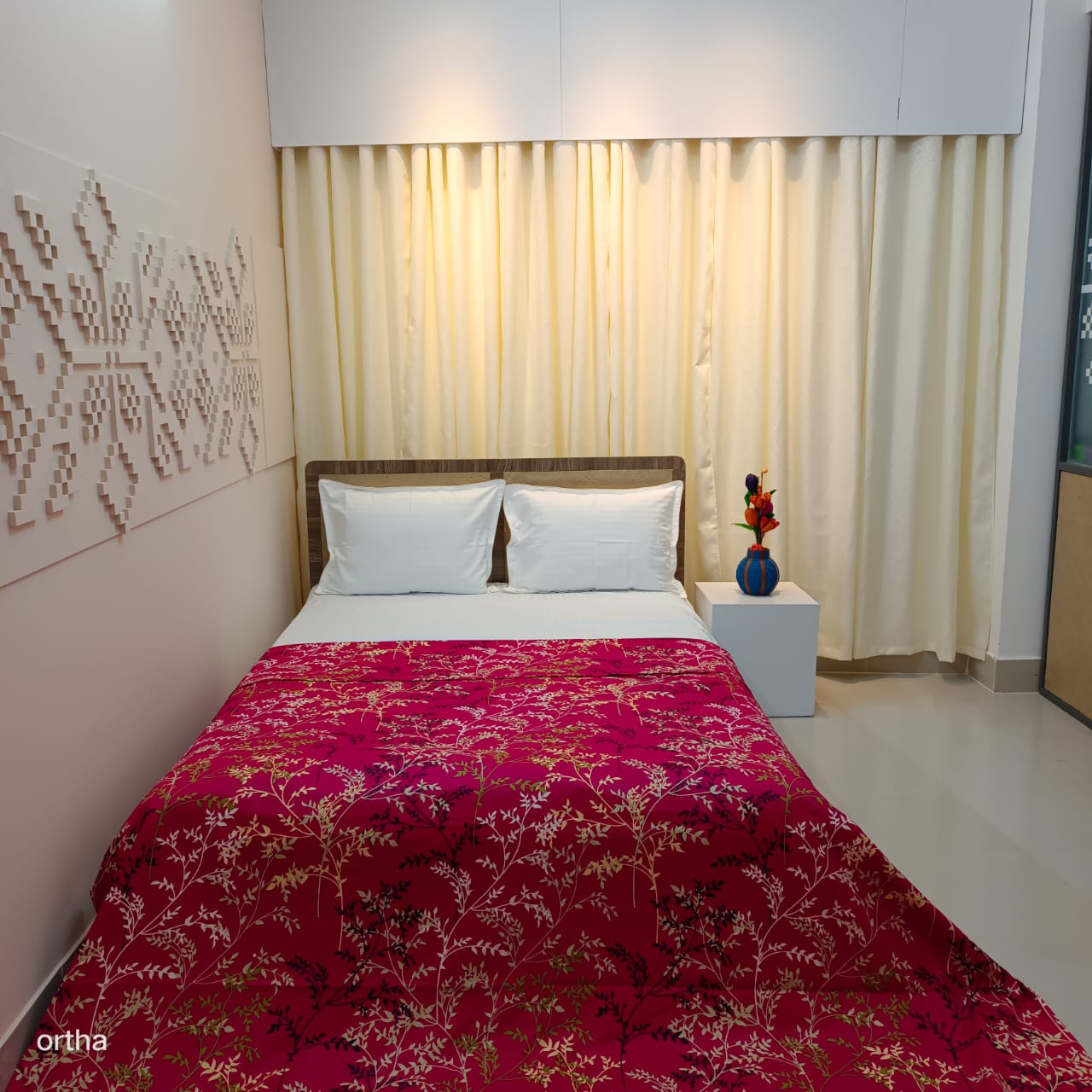 Finest Quality King Size Ortha Luxury Comforter Cover – Zipper System – 85*95 Inch – Golden Magenta