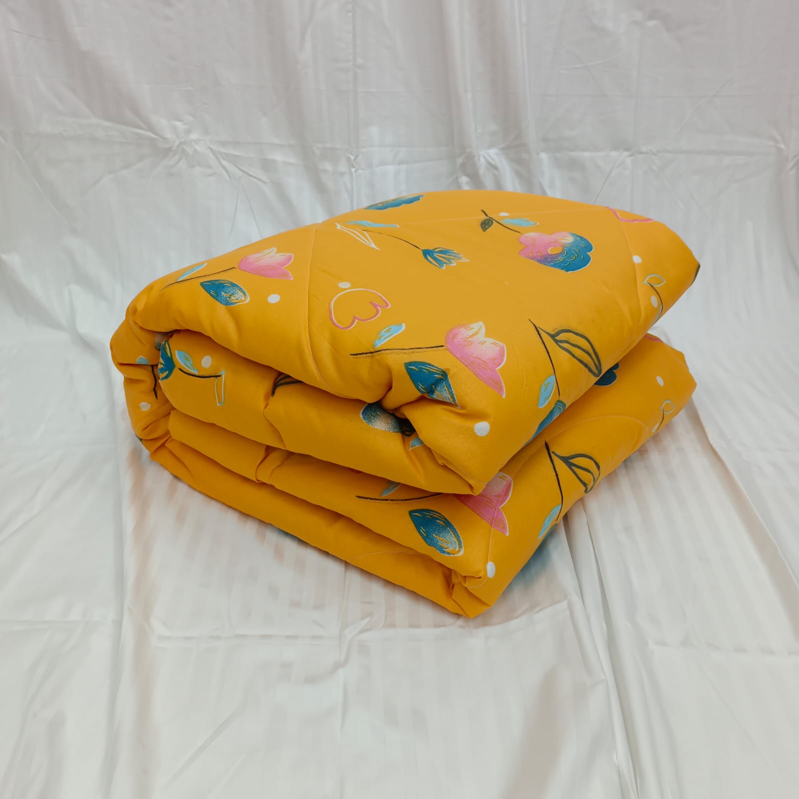 King Size Ortha Comforter (84 X 80 Inch) – Mixed Cotton – Orange – Shawl / Moshari Free