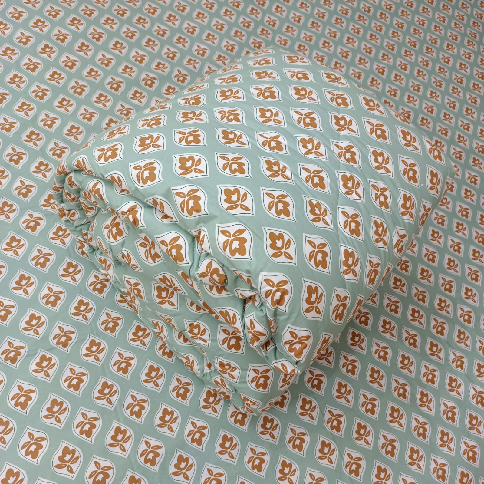 Finest Quality King Size Ortha Luxury Comforter (7 X 7.5 Feet) – Feather Touch Padding – Wedding Paste